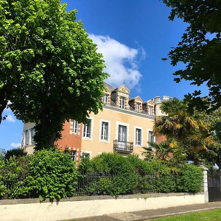 Le Chateau Aspet B&B ภายนอก รูปภาพ